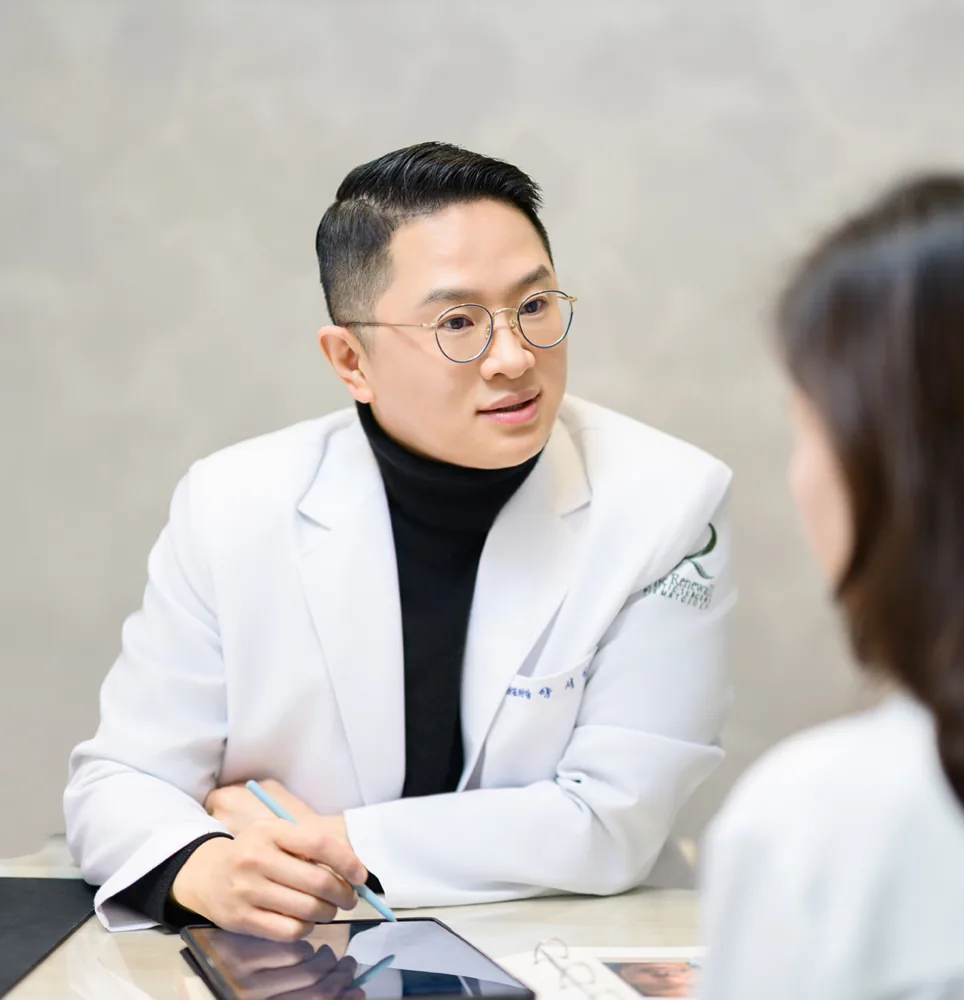 양서임 대표원장 진료 모습